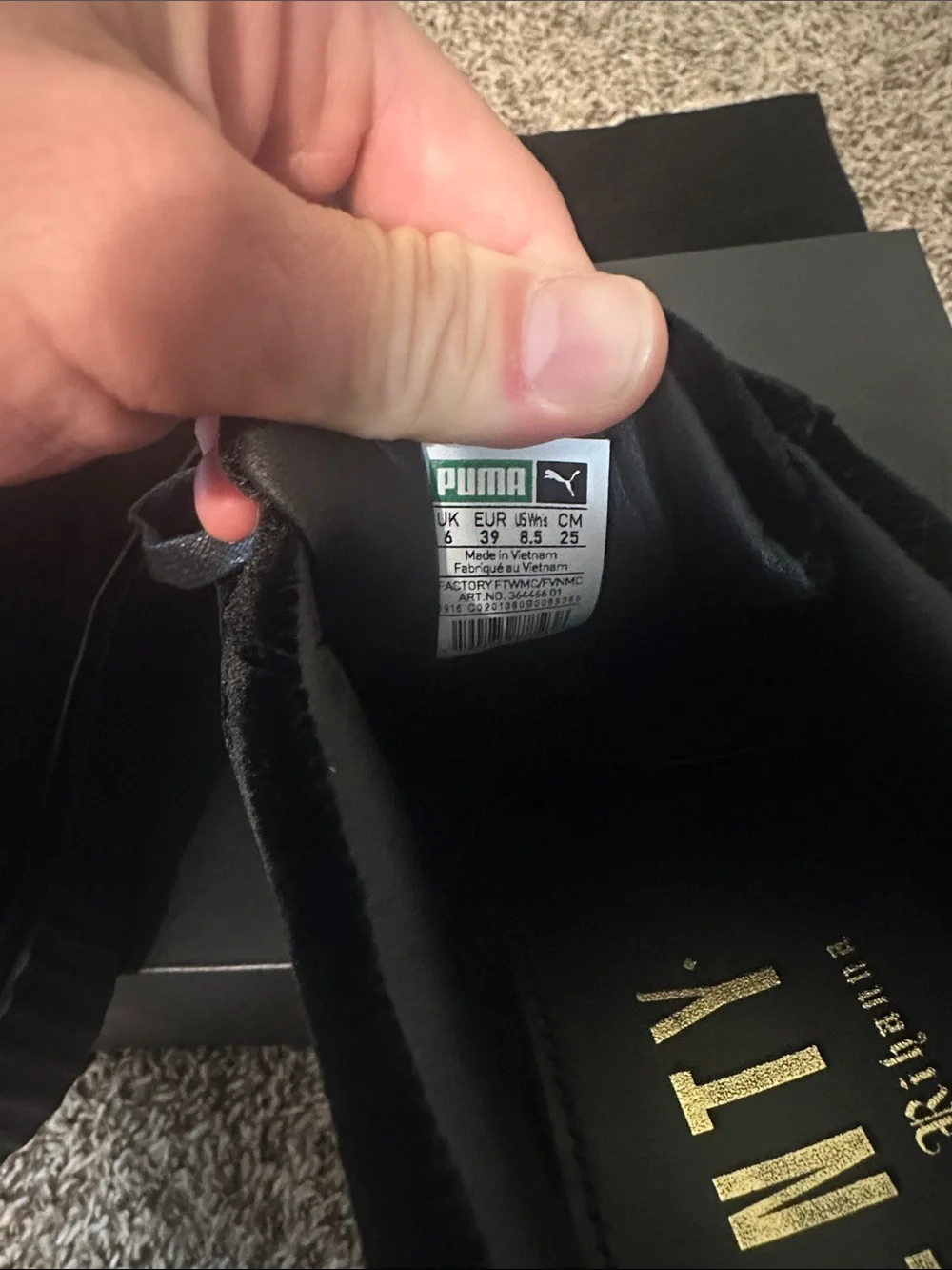 Puma x Fenty Black Velvet Platform Sneakers creaper velvet k